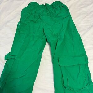 White Fox Bright Green Cargo Parachute Pants Cuffed Bottoms Adjustable Size M
